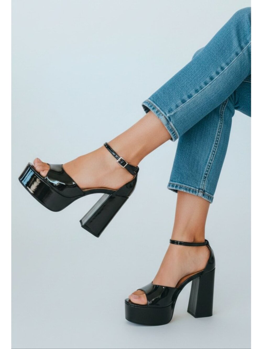 Black Patent Platform High Heels With Ankle Strap Chunky Block Heel Open Toe Des